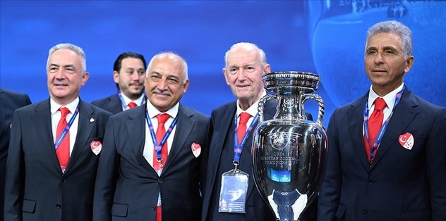 Beşiktaş Tüpraş Stadı EURO 2032’de neden yok? Mehmet Büyükekşi açıkladı