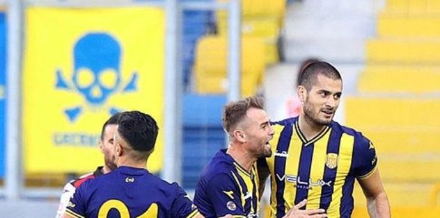 Eren Derdiyok futbolu bıraktı! Antrenörlüğe başladı